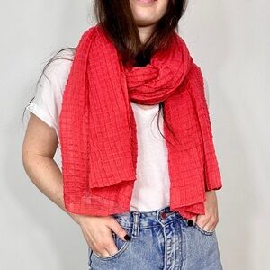 *Orange / Red Bubble Crepe Scarf